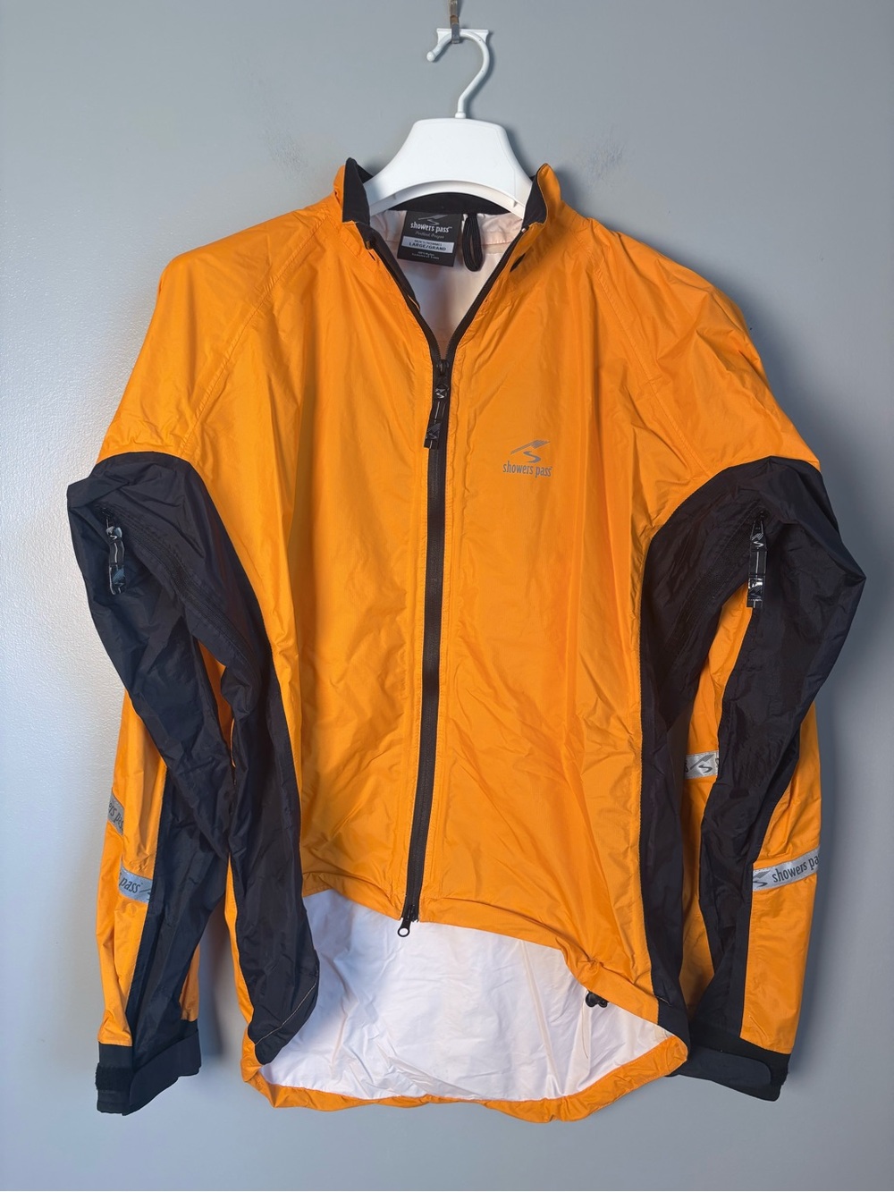 Showers Pass Mens Large Cycling Rain Jacket Orange Black Waterproof Bike Coat